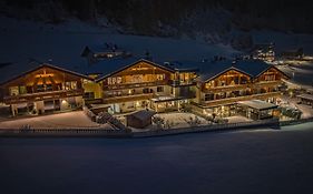 Martinshof Berg Herz Hotel